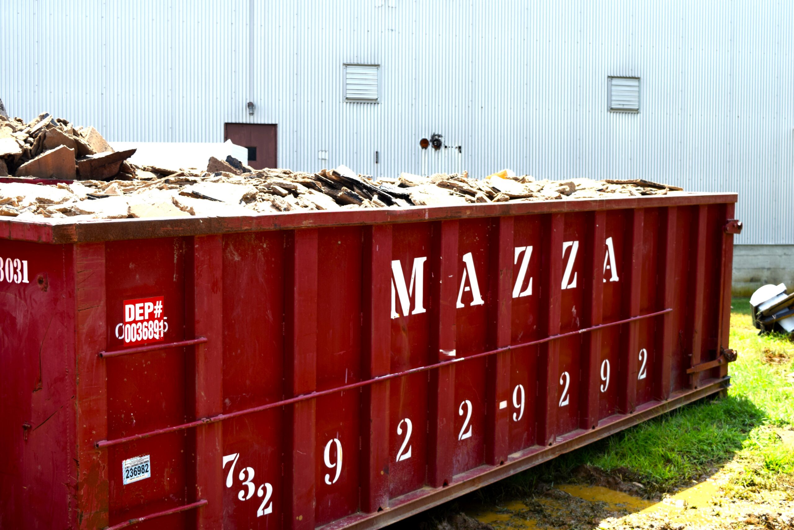 Avoid Overage Fees: Contractor’s Heavy Debris Guide